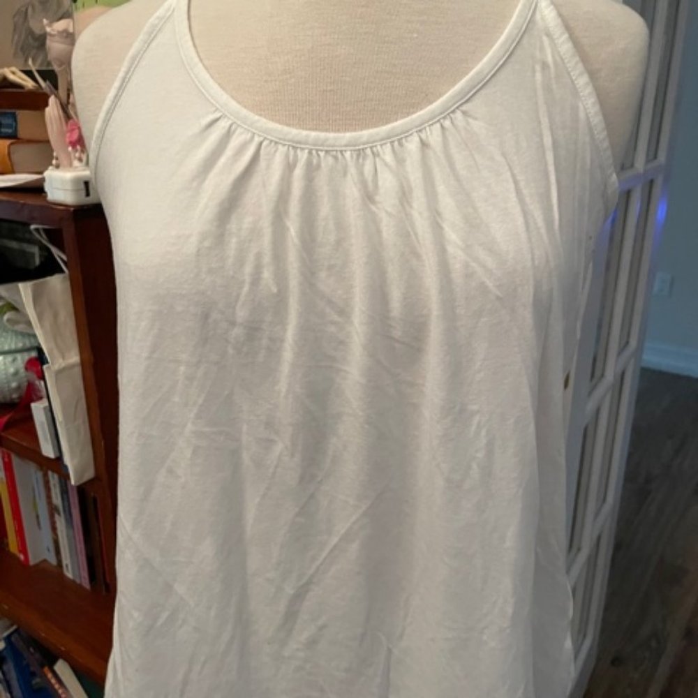 White tank